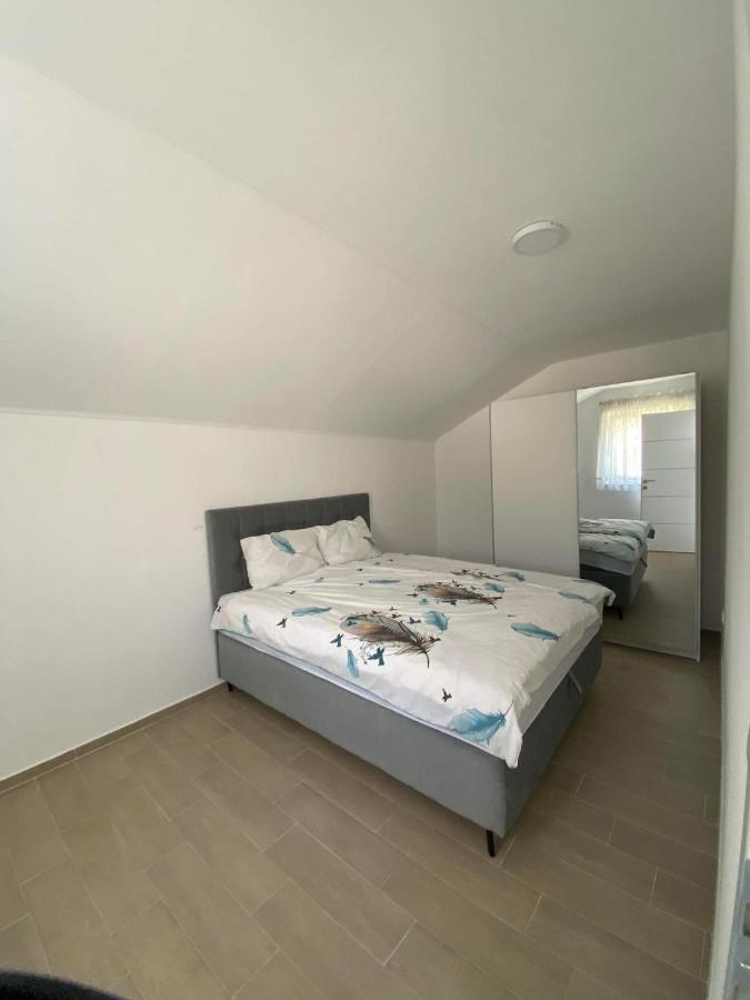 Apartman Zepce Exterior foto