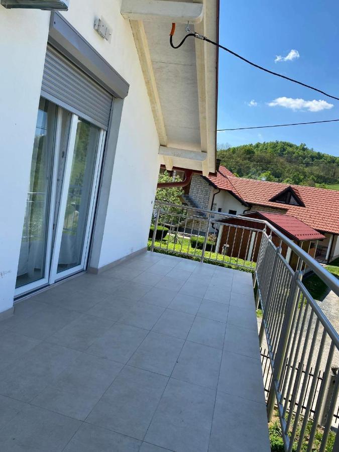 Apartman Zepce Exterior foto